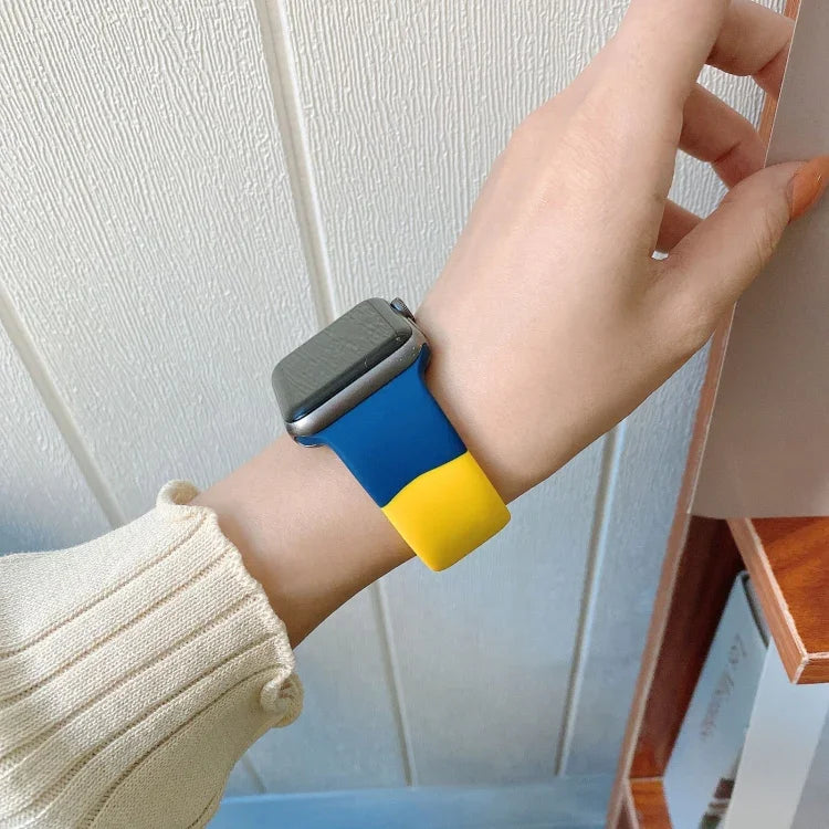 Silicone Color Matching Replacement Watchbands For Apple Watch Series 6 & SE & 5 & 4 44mm / 3 & 2 & 1 42mm, For Apple Watch 44mm/42mm(Black+Red+White), For Apple Watch 44mm/42mm(Light Blue+Dark Blue+Yellow)                                              ...